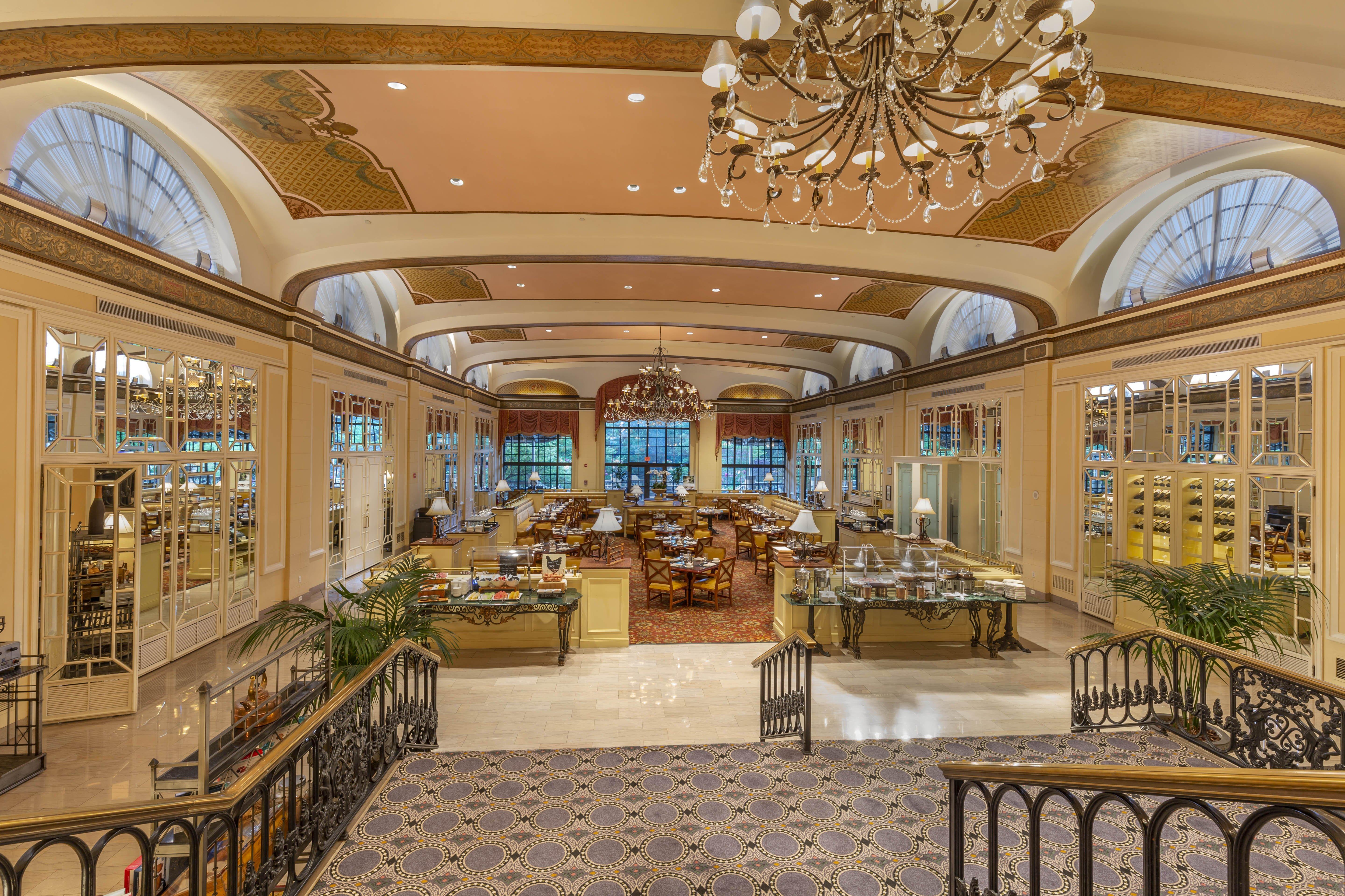 Omni Shoreham Hotel Washington Bagian luar foto